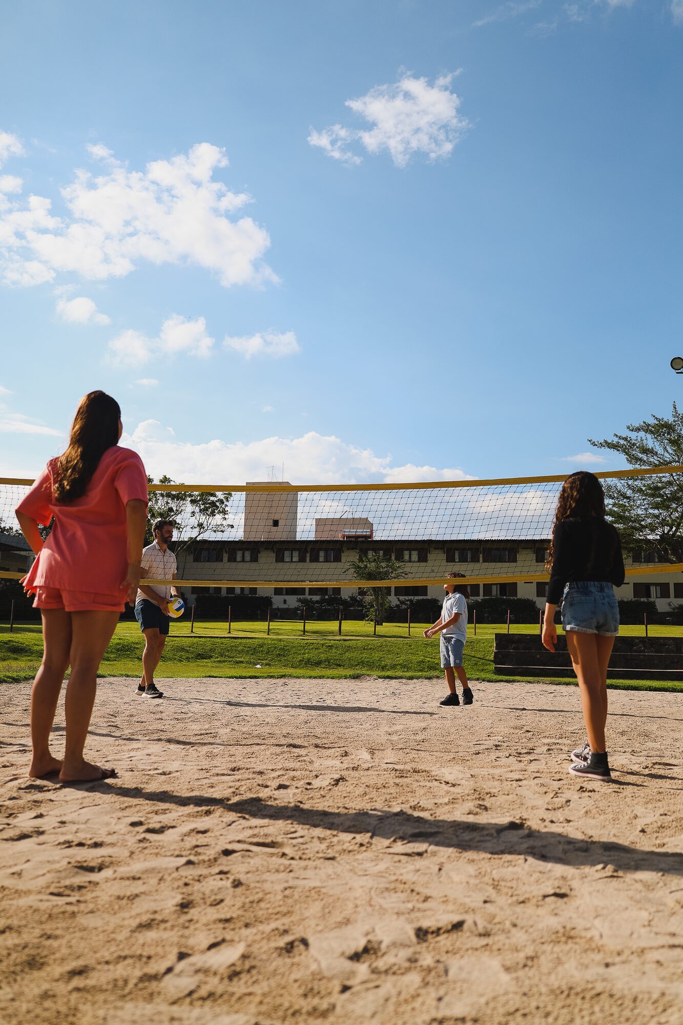 Beach tênis, vôlei e futebol